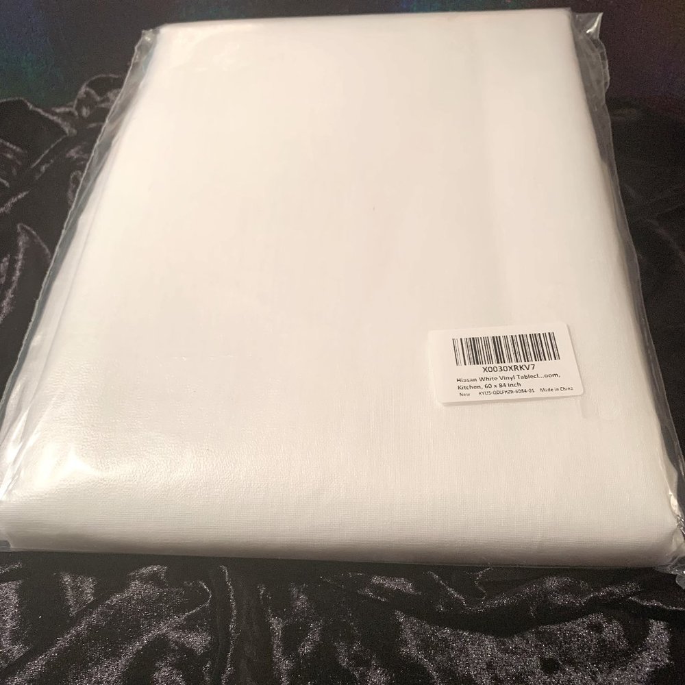Easy-to-Clean Vinyl Table Cloth